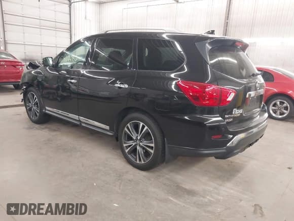✅ 2019 Nissan Pathfinder SV • VIN: 5N1DR2MM3KC651586 • Lot: 43351836. Wystawiony na IAAI z przebiegiem 85 912 mil. Bezpłatny archiwum sprzedaży aukcyjnych z USA i szczegółowy raport historii pojazdu na DreamBid. Zdjęcie 3.