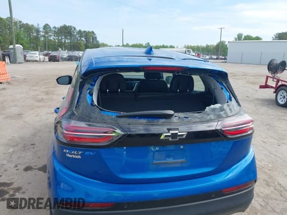 ✅ 2023 Chevrolet Bolt EV 2LT • VIN: 1G1FX6S05P4128607 • Lot: 42081752. Wystawiony na IAAI z przebiegiem 22 551 mil. Bezpłatny archiwum sprzedaży aukcyjnych z USA i szczegółowy raport historii pojazdu na DreamBid. Zdjęcie 6.