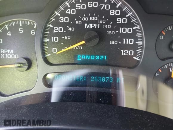 ✅ 2005 Chevrolet Avalanche LS • VIN: 3GNEC12Z25G223620 • Lot: 42278098. Listed on IAAI with 263,073 mi. Free auction sales archive from the USA and detailed vehicle history report at DreamBid. Image 15.