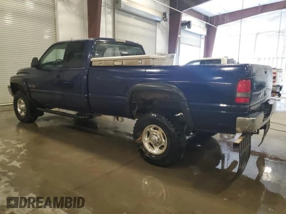 ✅ 2002 Dodge 2500 • VIN: 3B7KF23682M264814 • Lot: 86186845. Wystawiony na Copart z przebiegiem 282 713 mil. Bezpłatny archiwum sprzedaży aukcyjnych z USA i szczegółowy raport historii pojazdu na DreamBid. Zdjęcie 2.
