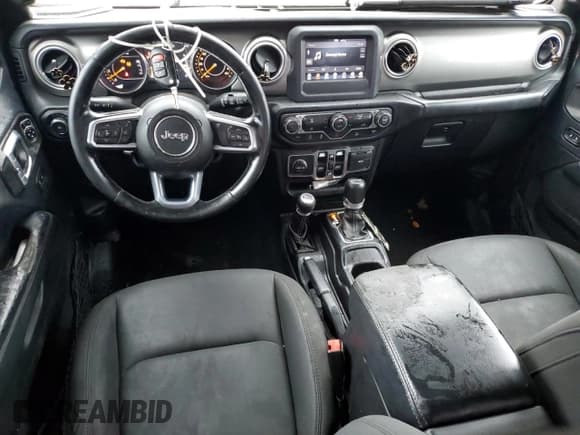 ✅ 2019 Jeep Wrangler Unlimited Sahara • VIN: 1C4HJXEN0KW514931 • Лот: 81565815. Опубликован ранее на Copart с пробегом 224 581 миль. Бесплатный доступ к архиву аукционных продаж из США и подробный отчёт об истории автомобиля на DreamBid. Изображение 8.