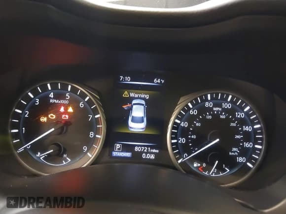 ✅ 2018 Infiniti Q50 Sport • VIN: JN1EV7ARXJM437417 • Lot: 42221350. Wystawiony na IAAI z przebiegiem 80 721 mil. Bezpłatny archiwum sprzedaży aukcyjnych z USA i szczegółowy raport historii pojazdu na DreamBid. Zdjęcie 7.