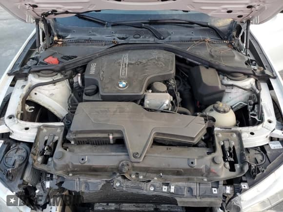 ✅ 2015 BMW 4 Series 428i • VIN: WBA4A9C59FD416105 • Lot: 85433165. Wystawiony na Copart z przebiegiem 104 578 mil. Bezpłatny archiwum sprzedaży aukcyjnych z USA i szczegółowy raport historii pojazdu na DreamBid. Zdjęcie 11.