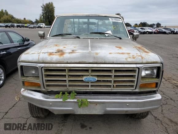 ✅ 1986 Ford F-250 • VIN: 2FTHF25H6GCB17497 • Lot: 76195044. Listed on Copart with 114,155 mi. Free auction sales archive from the USA and detailed vehicle history report at DreamBid. Image 5.
