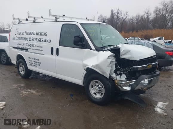 ✅ 2023 Chevrolet Express Cargo • VIN: 1GCWGAFP4P1249681 • Лот: 41546926. Опубликован ранее на IAAI с пробегом 19 123 миль. Бесплатный доступ к архиву аукционных продаж из США и подробный отчёт об истории автомобиля на DreamBid. Изображение 1.