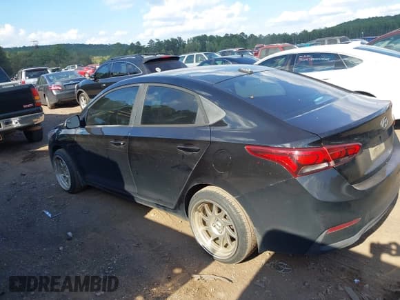 ✅ 2018 Hyundai Accent SE • VIN: 3KPC24A32JE029614 • Лот: 43291505. Опубликован ранее на IAAI с пробегом 139 758 миль. Бесплатный доступ к архиву аукционных продаж из США и подробный отчёт об истории автомобиля на DreamBid. Изображение 14.