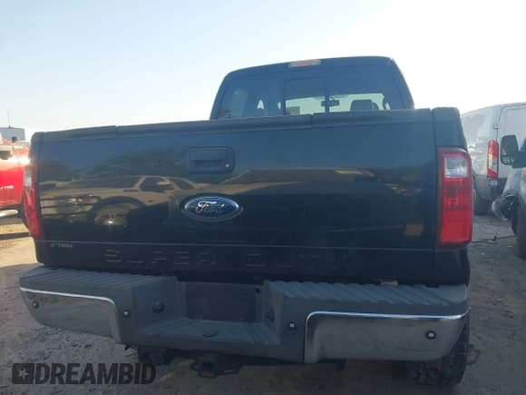 ✅ 2008 Ford F-250 XL • VIN: 1FTSW21R28EC02207 • Lot: 42023780. Wystawiony na IAAI z przebiegiem 135 143 mil. Bezpłatny archiwum sprzedaży aukcyjnych z USA i szczegółowy raport historii pojazdu na DreamBid. Zdjęcie 16.