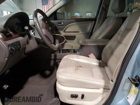 ✅ 2008 Ford Taurus Limited • VIN: 1FAHP25W78G107689 • Лот: 74686544. Опубликован ранее на Copart с пробегом 145 731 миль. Бесплатный доступ к архиву аукционных продаж из США и подробный отчёт об истории автомобиля на DreamBid. Изображение 7.