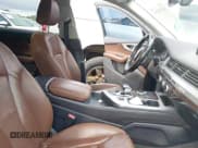 ✅ 2017 Audi Q7 Premium • VIN: WA1AHAF77HD044728 • Lot: 41781915. Wystawiony na IAAI z przebiegiem 159 037 mil. Bezpłatny archiwum sprzedaży aukcyjnych z USA i szczegółowy raport historii pojazdu na DreamBid. Zdjęcie 5.