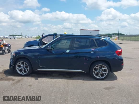 ✅ 2013 BMW X1 xDrive28i • VIN: WBAVL1C58DVR82215 • Лот: 42789134. Опубликован ранее на IAAI с пробегом 158 382 миль. Бесплатный доступ к архиву аукционных продаж из США и подробный отчёт об истории автомобиля на DreamBid. Изображение 14.
