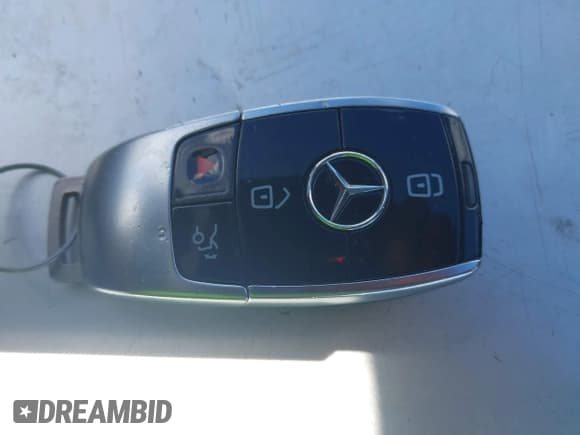 ✅ 2018 Mercedes-Benz E 300 • VIN: WDDZF4JBXJA327472 • Lot: 43245269. Listed on IAAI with 63,797 mi. Free auction sales archive from the USA and detailed vehicle history report at DreamBid. Image 11.