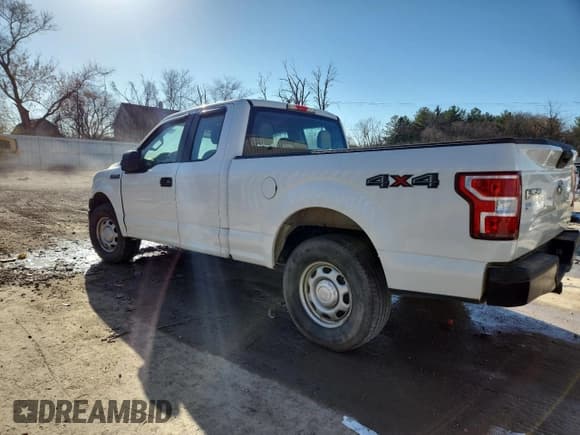 ✅ 2015 Ford F-150 XLT • VIN: 1FTEX1E83FFC30921 • Lot: 90272345. Listed on Copart with Not provided. Free auction sales archive from the USA and detailed vehicle history report at DreamBid. Image 2.
