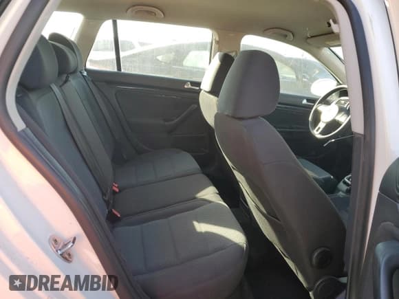 ✅ 2012 Volkswagen Jetta S • VIN: 3VWKP7AJ3CM621896 • Лот: 45796055. Опубликован ранее на Copart с пробегом Не указан. Бесплатный доступ к архиву аукционных продаж из США и подробный отчёт об истории автомобиля на DreamBid. Изображение 10.