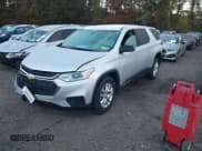 ✅ 2021 Chevrolet Traverse LS • VIN: 1GNEVFKWXMJ135294 • Lot: 43490008. Wystawiony na IAAI z przebiegiem 71 281 mil. Bezpłatny archiwum sprzedaży aukcyjnych z USA i szczegółowy raport historii pojazdu na DreamBid. Zdjęcie 18.
