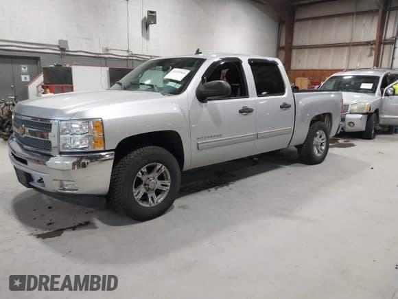 ✅ 2013 Chevrolet Silverado 1500 LT • VIN: 3GCPKSE71DG299199 • Лот: 43699564. Опубликован ранее на IAAI с пробегом 99 522 миль. Бесплатный доступ к архиву аукционных продаж из США и подробный отчёт об истории автомобиля на DreamBid. Изображение 2.