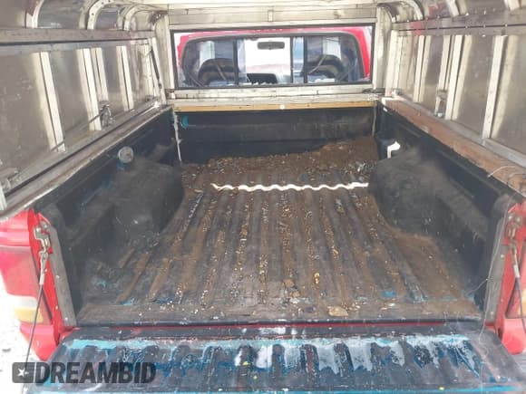 ✅ 1994 Ford Ranger Splash • VIN: 1FTCR10A4RPB38405 • Лот: 42864848. Опубликован ранее на IAAI с пробегом 297 043 миль. Бесплатный доступ к архиву аукционных продаж из США и подробный отчёт об истории автомобиля на DreamBid. Изображение 17.