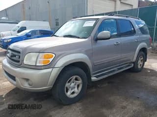 ✅ 2002 Toyota Sequoia SR5 • VIN: 5TDBT44A42S100774 • Лот: 43310322. Опубликован ранее на IAAI с пробегом Не указан. Бесплатный доступ к архиву аукционных продаж из США и подробный отчёт об истории автомобиля на DreamBid. Изображение 2.