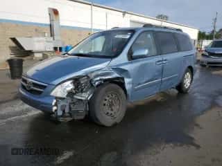 2008 Hyundai Entourage GLS z VIN KNDMC233586051884, wystawiony jako Copart lot #68726585 z przebiegiem 142 712 mil mil oraz Szkoda całkowita • Salvage title. Historia ofert i sprzedaży dostępna na DreamBid. Obrazek 1.