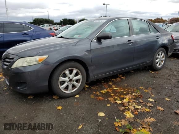✅ 2011 Toyota Camry LE • VIN: 4T1BF3EK4BU187320 • Lot: 90706245. Wystawiony na Copart z przebiegiem 119 747 mil. Bezpłatny archiwum sprzedaży aukcyjnych z USA i szczegółowy raport historii pojazdu na DreamBid. Zdjęcie 1.