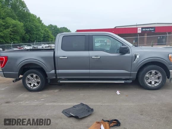 ✅ 2023 Ford F-150 XL • VIN: 1FTEW1CP7PFC17765 • Lot: 42295199. Wystawiony na IAAI z przebiegiem Nie podano. Bezpłatny archiwum sprzedaży aukcyjnych z USA i szczegółowy raport historii pojazdu na DreamBid. Zdjęcie 13.