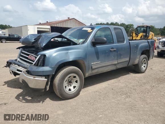 ✅ 2013 GMC Sierra 1500 SL • VIN: 1GTR1UEA6DZ102482 • Lot: 63102675. Wystawiony na Copart z przebiegiem 190 063 mil. Bezpłatny archiwum sprzedaży aukcyjnych z USA i szczegółowy raport historii pojazdu na DreamBid. Zdjęcie 1.