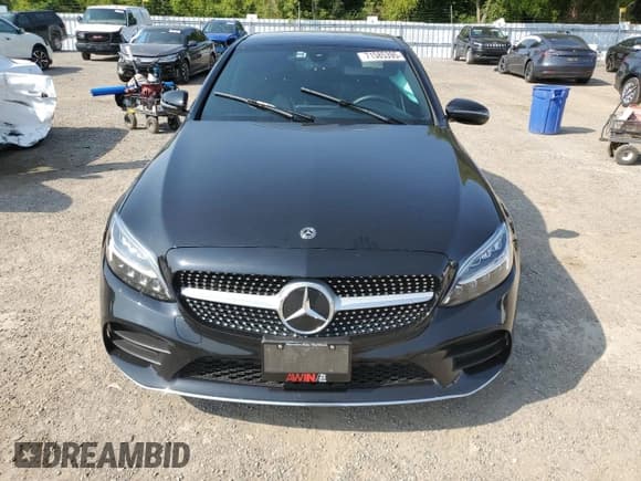 ✅ 2020 Mercedes-Benz C 300 • VIN: 55SWF8EB4LU334795 • Lot: 71585395. Wystawiony na Copart z przebiegiem 59 433 mil. Bezpłatny archiwum sprzedaży aukcyjnych z USA i szczegółowy raport historii pojazdu na DreamBid. Zdjęcie 5.