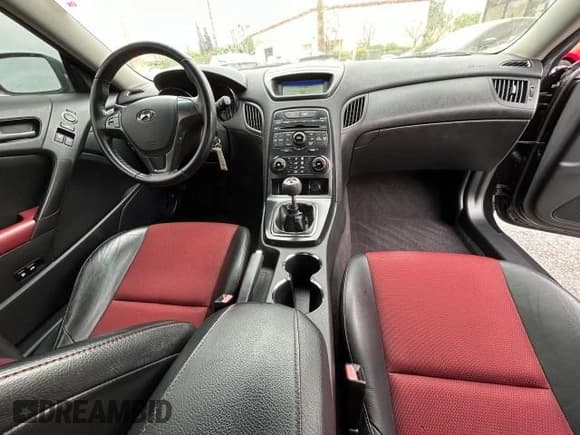 ✅ 2011 Hyundai Genesis Coupe Grand Touring • VIN: KMHHU6KH5BU061431 • Lot: 53547875. Wystawiony na Copart z przebiegiem 61 839 mil. Bezpłatny archiwum sprzedaży aukcyjnych z USA i szczegółowy raport historii pojazdu na DreamBid. Zdjęcie 9.