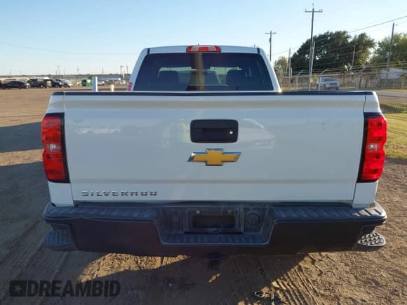 ✅ 2018 Chevrolet Silverado 1500 Work Truck • VIN: 1GCRCNEH9JZ347947 • Lot: 43656067. Wystawiony na IAAI z przebiegiem 44 355 mil. Bezpłatny archiwum sprzedaży aukcyjnych z USA i szczegółowy raport historii pojazdu na DreamBid. Zdjęcie 16.