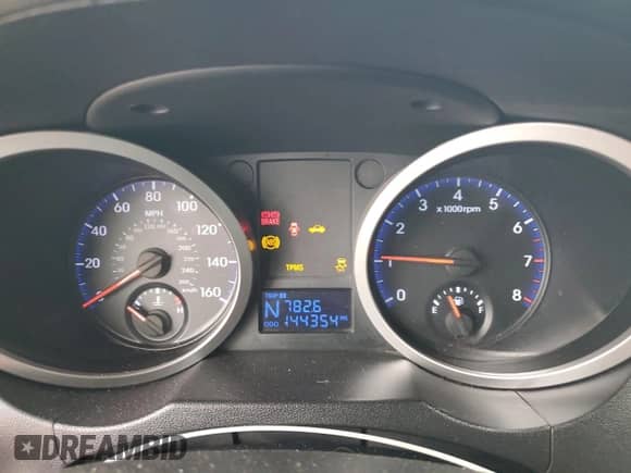 2010 Hyundai Genesis Coupe Premium z VIN KMHHT6KD7AU035282, wystawiony jako Copart lot #82241804 z przebiegiem 144 354 mil mil oraz Szkoda całkowita • Salvage title. Historia ofert i sprzedaży dostępna na DreamBid. Obrazek 9.