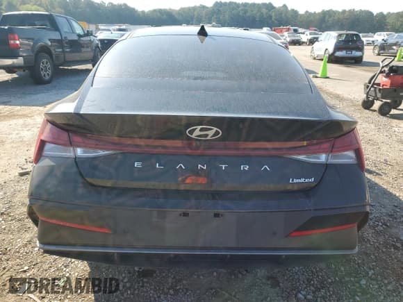 ✅ 2024 Hyundai Elantra Limited • VIN: KMHLP4DG3RU742336 • Lot: 84635825. Listed on Copart with 44,626 mi. Free auction sales archive from the USA and detailed vehicle history report at DreamBid. Image 6.