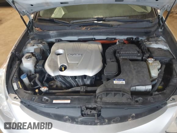 ✅ 2012 Hyundai Sonata Hybrid • VIN: KMHEC4A42CA061883 • Lot: 41658295. Listed on IAAI with 193,558 mi. Free auction sales archive from the USA and detailed vehicle history report at DreamBid. Image 10.