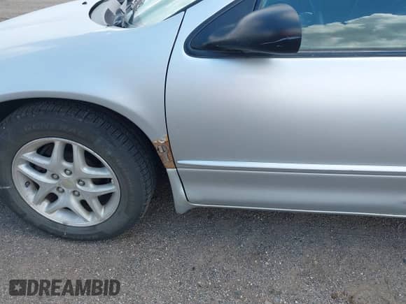 2003 Dodge Intrepid z VIN 2B3HD46R63H536067, wystawiony jako IAAI lot #42625516 z przebiegiem 335 953 mil mil oraz . Historia ofert i sprzedaży dostępna na DreamBid. Obrazek 6.