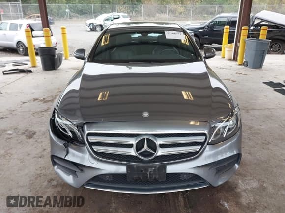 ✅ 2017 Mercedes-Benz E 300 Luxury • VIN: WDDZF4KBXHA194804 • Lot: 43566351. Listed on IAAI with 83,268 mi. Free auction sales archive from the USA and detailed vehicle history report at DreamBid. Image 12.