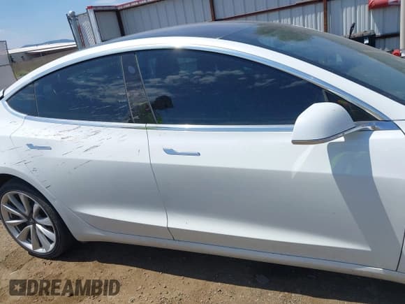✅ 2018 Tesla Model 3 Long Range Battery • VIN: 5YJ3E1EAXJF053717 • Lot: 42615984. Listed on IAAI with 79,735 mi. Free auction sales archive from the USA and detailed vehicle history report at DreamBid. Image 12.