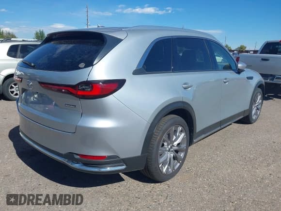 ✅ 2024 Mazda CX-90 Premium • VIN: JM3KKDHD9R1145876 • Lot: 43189061. Listed on IAAI with 24,723 mi. Free auction sales archive from the USA and detailed vehicle history report at DreamBid. Image 4.