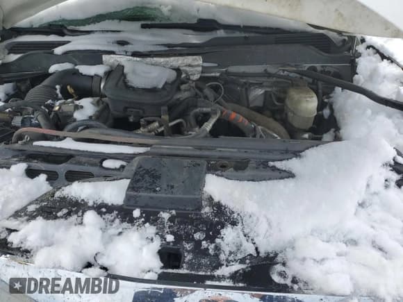 ✅ 2015 Chevrolet Silverado 2500HD LT • VIN: 1GC1KVE84FF566307 • Lot: 45923095. Wystawiony na Copart z przebiegiem 308 572 mil. Bezpłatny archiwum sprzedaży aukcyjnych z USA i szczegółowy raport historii pojazdu na DreamBid. Zdjęcie 13.