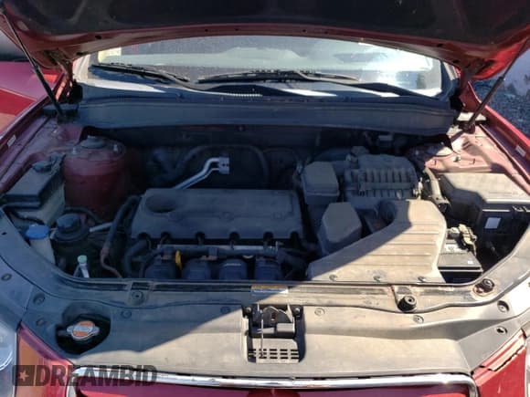 ✅ 2010 Hyundai Santa Fe GLS • VIN: 5NMSG3AB9AH337516 • Lot: 69801374. Listed on Copart with 201,581 mi. Free auction sales archive from the USA and detailed vehicle history report at DreamBid. Image 12.