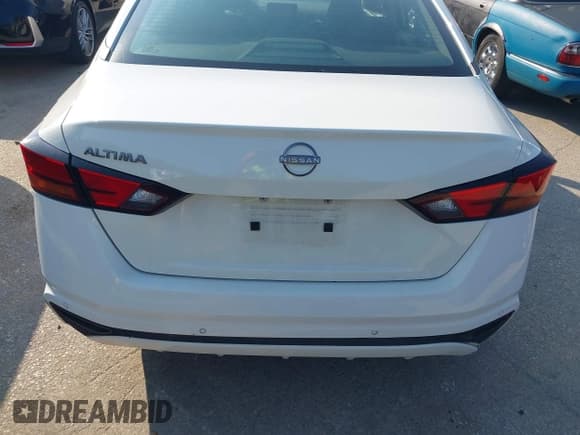 ✅ 2024 Nissan Altima S • VIN: 1N4BL4BVXRN363234 • Lot: 42786478. Wystawiony na IAAI z przebiegiem 38 428 mil. Bezpłatny archiwum sprzedaży aukcyjnych z USA i szczegółowy raport historii pojazdu na DreamBid. Zdjęcie 16.