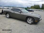 ✅ 2009 Dodge Challenger SE • VIN: 2B3LJ44V69H607067 • Lot: 68578464. Wystawiony na Copart z przebiegiem 100 189 mil. Bezpłatny archiwum sprzedaży aukcyjnych z USA i szczegółowy raport historii pojazdu na DreamBid. Zdjęcie 4.