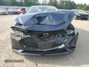 ✅ 2022 Mazda 3 S • VIN: 3MZBPAAL0NM300111 • Lot: 59485255. Wystawiony na Copart z przebiegiem 13 012 mil. Bezpłatny archiwum sprzedaży aukcyjnych z USA i szczegółowy raport historii pojazdu na DreamBid. Zdjęcie 5.