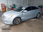 ✅ 2013 Hyundai Sonata SE • VIN: 5NPEC4AC6DH662364 • Лот: 43070922. Опубликован ранее на IAAI с пробегом 102 558 миль. Бесплатный доступ к архиву аукционных продаж из США и подробный отчёт об истории автомобиля на DreamBid. Изображение 2.