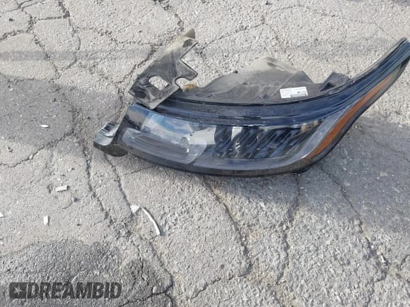 ✅ 2022 Land Rover Range Rover Sport HSE Silver Edition • VIN: SALWR2SU1NA243662 • Lot: 41179095. Listed on IAAI with 45,172 mi. Free auction sales archive from the USA and detailed vehicle history report at DreamBid. Image 12.