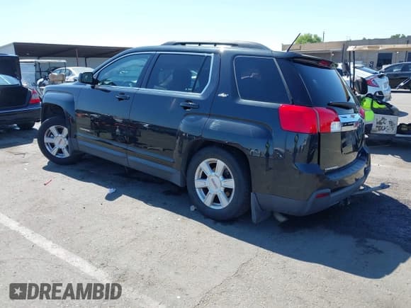 ✅ 2013 GMC Terrain SLT • VIN: 2GKFLVEKXD6193557 • Lot: 42670895. Wystawiony na IAAI z przebiegiem 169 041 mil. Bezpłatny archiwum sprzedaży aukcyjnych z USA i szczegółowy raport historii pojazdu na DreamBid. Zdjęcie 3.