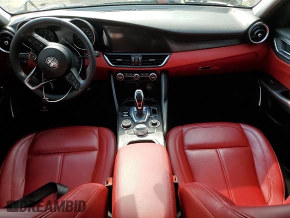 ✅ 2020 Alfa Romeo Giulia Sport • VIN: ZARFANAN4L7625212 • Lot: 80734685. Listed on Copart with Not provided. Free auction sales archive from the USA and detailed vehicle history report at DreamBid. Image 8.