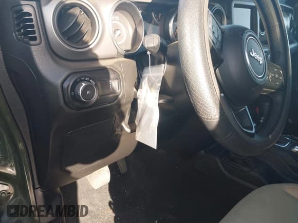 ✅ 2023 Jeep Wrangler Willys Sport • VIN: 1C4HJXDM0PW515898 • Lot: 41419267. Listed on IAAI with 10,964 mi. Free auction sales archive from the USA and detailed vehicle history report at DreamBid. Image 20.