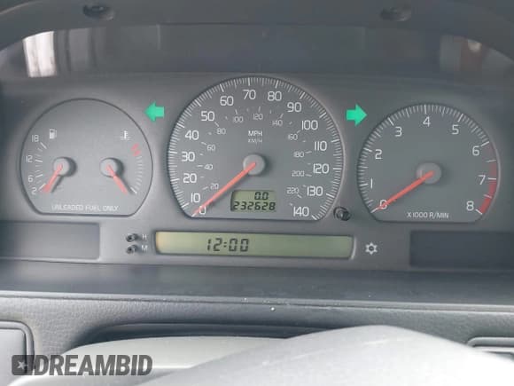 ✅ 1998 Volvo S70 • VIN: YV1LS567XW1505176 • Лот: 42476487. Опубликован ранее на IAAI с пробегом 232 628 миль. Бесплатный доступ к архиву аукционных продаж из США и подробный отчёт об истории автомобиля на DreamBid. Изображение 7.