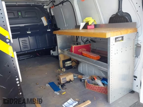 ✅ 2020 Mercedes-Benz Metris Cargo • VIN: W1YV0BEY5L3707755 • Lot: 42737598. Wystawiony na IAAI z przebiegiem 85 149 mil. Bezpłatny archiwum sprzedaży aukcyjnych z USA i szczegółowy raport historii pojazdu na DreamBid. Zdjęcie 19.