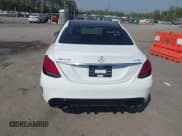 ✅ 2019 Mercedes-Benz C 43 AMG • VIN: 55SWF6EB6KU304488 • Lot: 42007033. Wystawiony na IAAI z przebiegiem 55 496 mil. Bezpłatny archiwum sprzedaży aukcyjnych z USA i szczegółowy raport historii pojazdu na DreamBid. Zdjęcie 16.