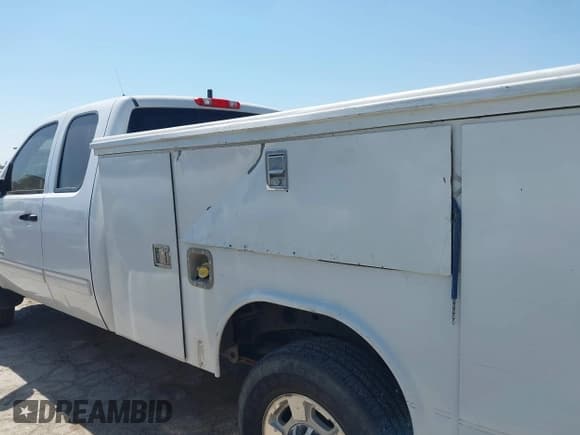 ✅ 2012 Chevrolet Silverado 2500HD LT • VIN: 1GC2KXCG4CZ193094 • Lot: 43150484. Wystawiony na IAAI z przebiegiem 228 181 mil. Bezpłatny archiwum sprzedaży aukcyjnych z USA i szczegółowy raport historii pojazdu na DreamBid. Zdjęcie 14.