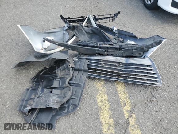 ✅ 2016 Toyota Camry LE • VIN: 4T4BF1FK2GR578983 • Лот: 89829485. Опубликован ранее на Copart с пробегом 102 140 миль. Бесплатный доступ к архиву аукционных продаж из США и подробный отчёт об истории автомобиля на DreamBid. Изображение 12.